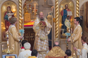 Bishop Alexander visits St. Mary's Cathedral, Minneapolis